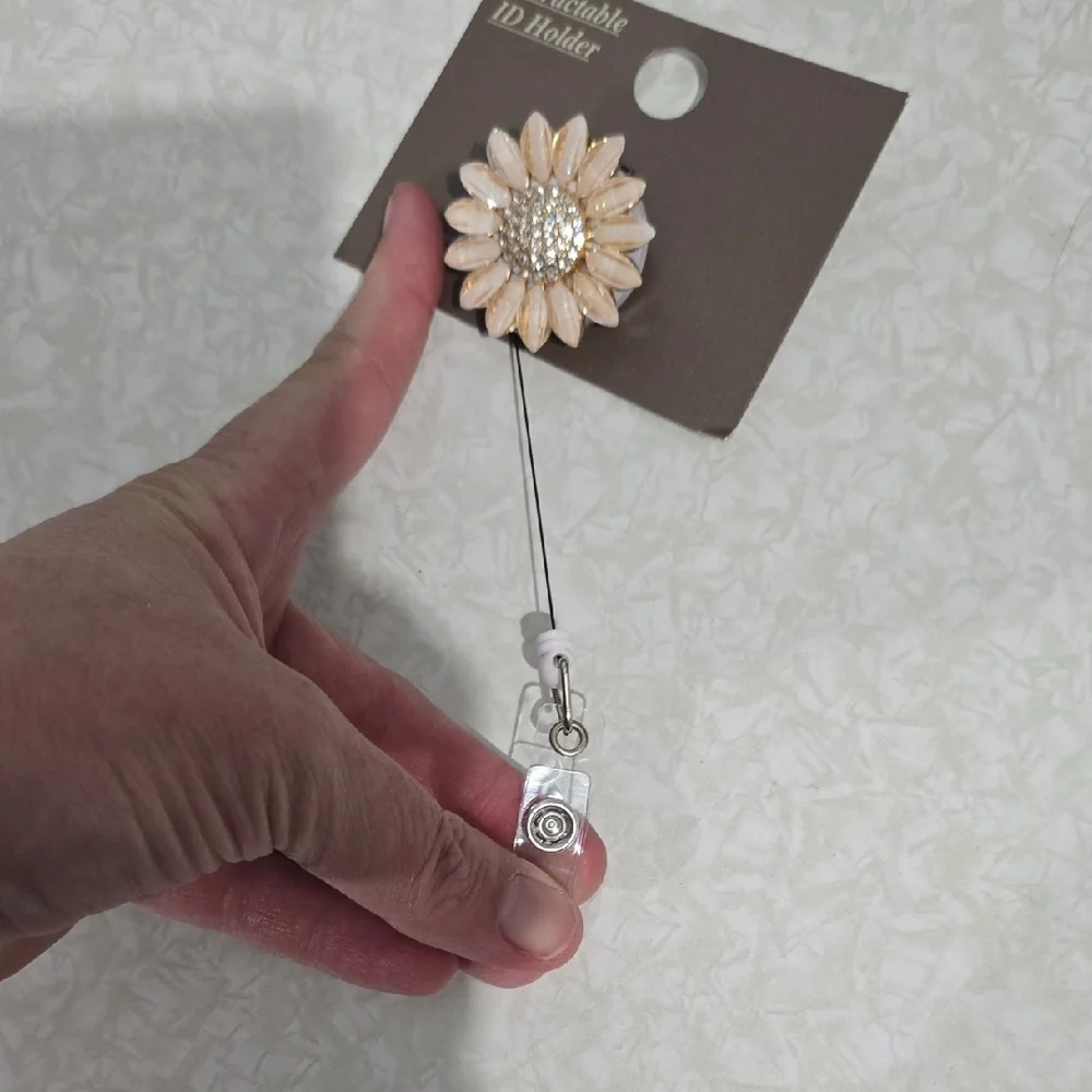 Floral ID Badge Holder‎ with Sparkle Center